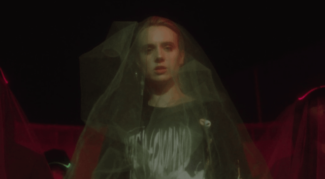 MØ – Blur (Official Video) ft. Foster The People